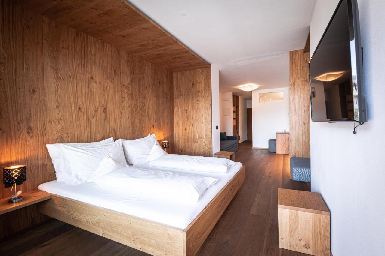 Hotel Gissbach ブルーニコ エクステリア 写真