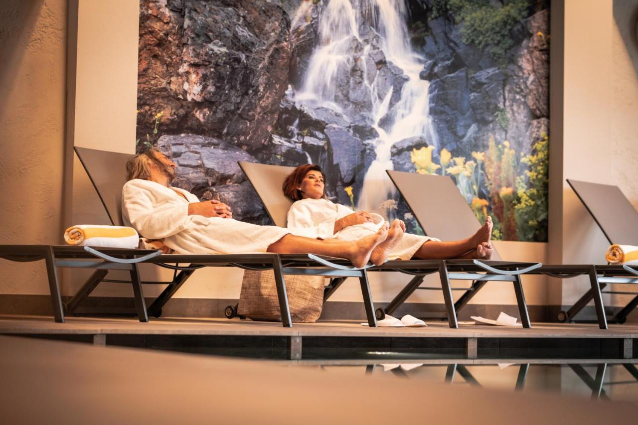 Hotel Gissbach ブルーニコ エクステリア 写真