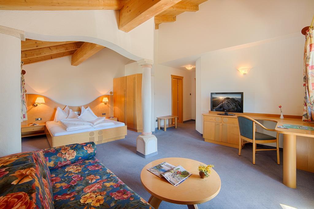 Hotel Gissbach ブルーニコ エクステリア 写真
