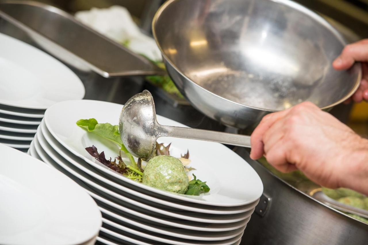 Hotel Gissbach ブルーニコ エクステリア 写真